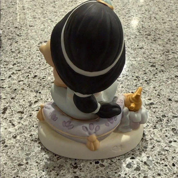 Precious Moments Jasmine - Picture 3 of 4